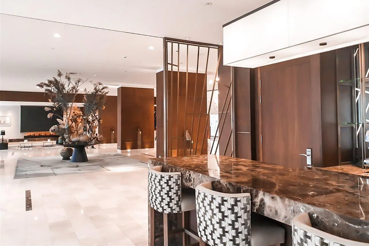 Hilton Rotterdam Hotel 5*,