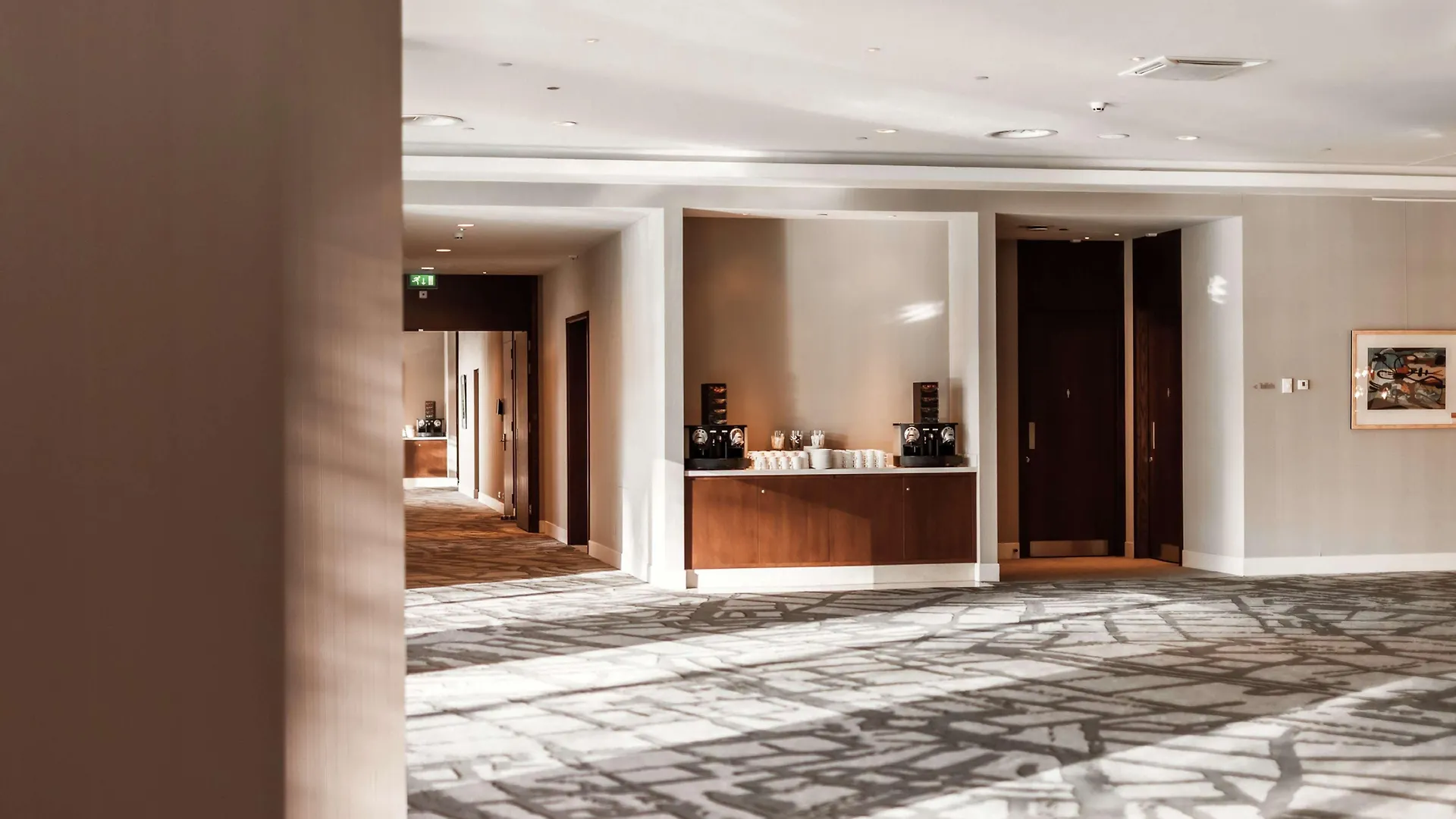 Hilton Rotterdam Hotel 5*,